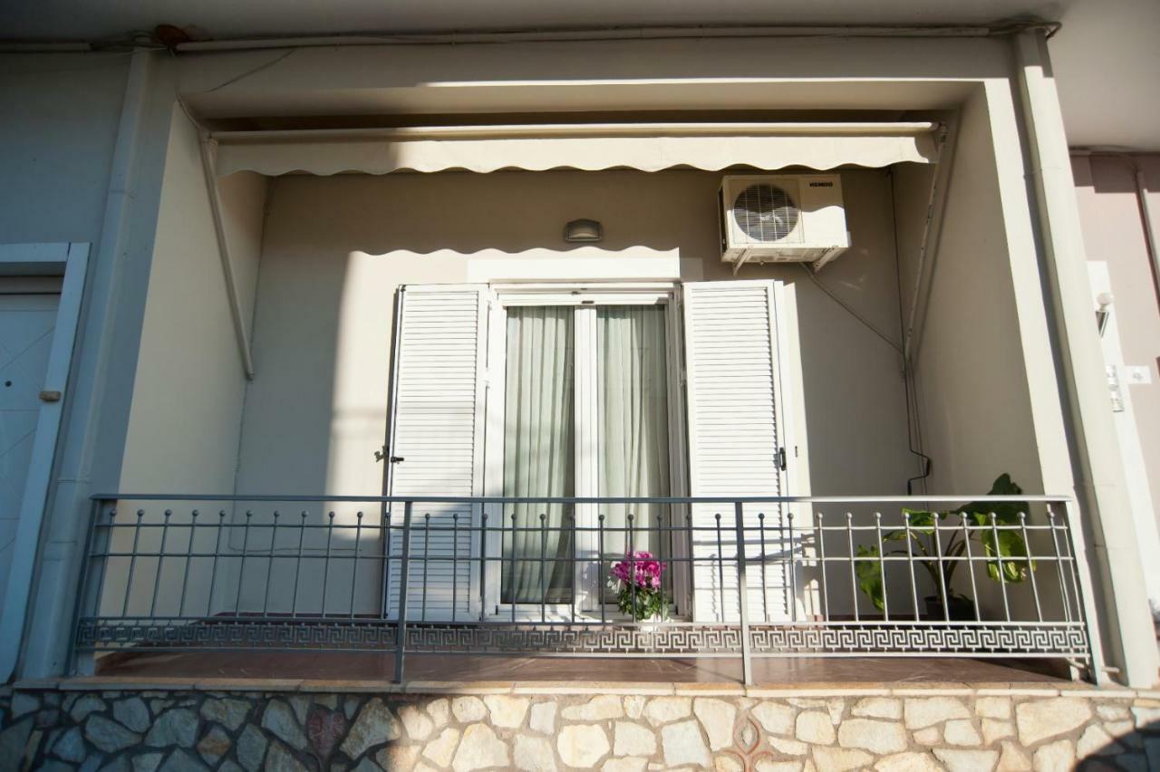 Luxury Seafront House Nearby Delphi Apartment Kirra ภายนอก รูปภาพ